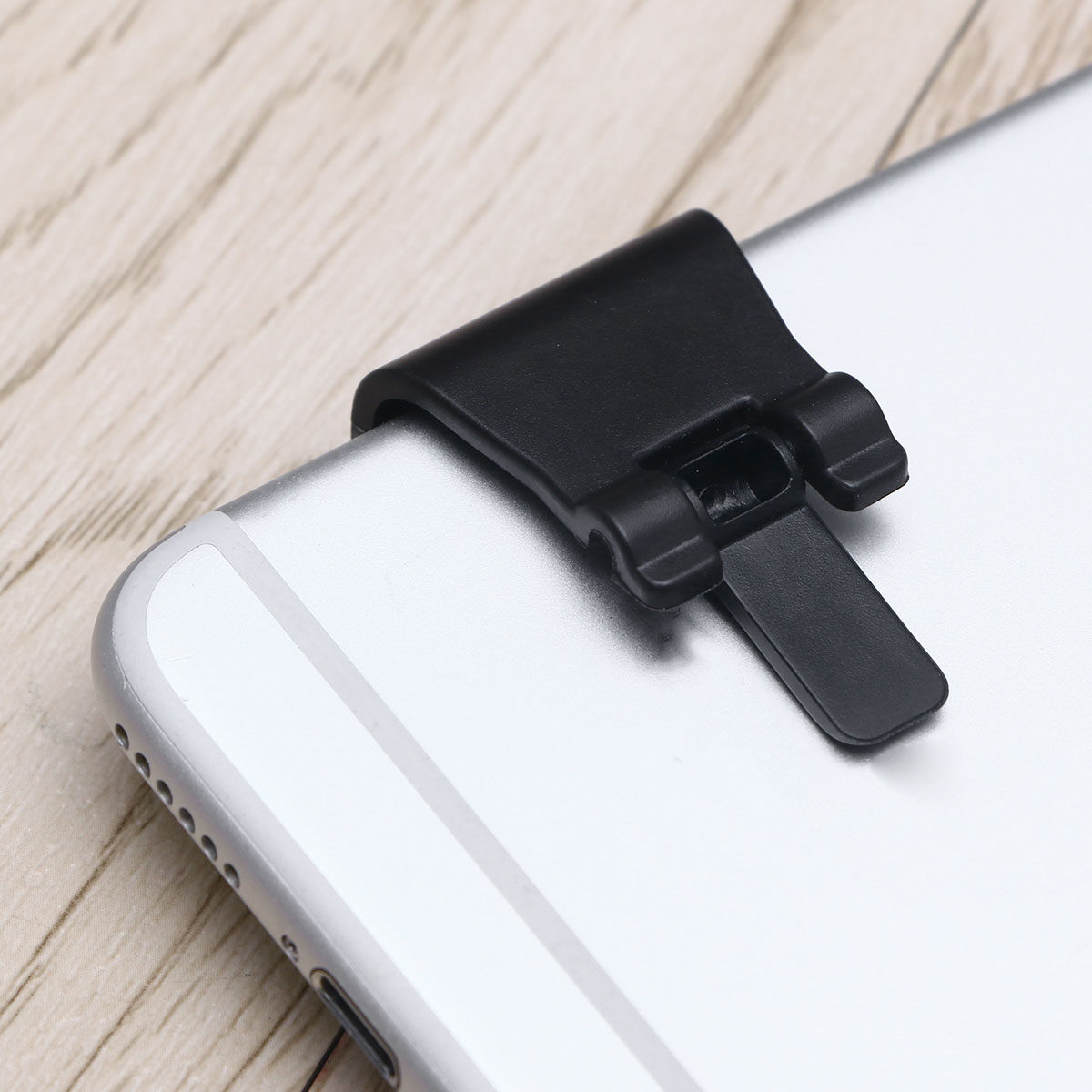 وحدة تحكم ألعاب صغيرة تعمل بال - مراجعة Onn Tablet Accessories وسعره